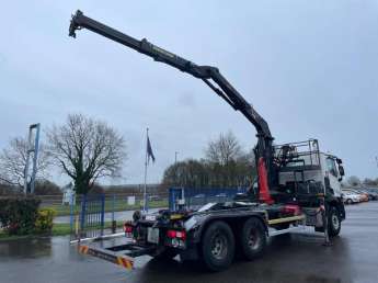 Camion porteur Renault C430 