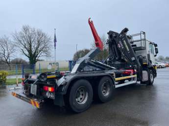 Camion porteur Renault C430 