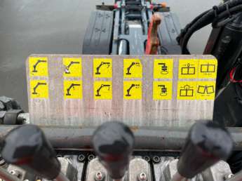 Camion porteur Renault C430 