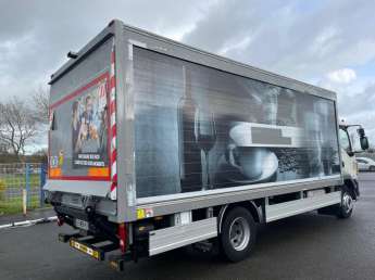 Camion porteur DAF LF 210 