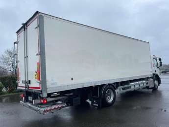 Camion porteur Renault D WIDE 430 