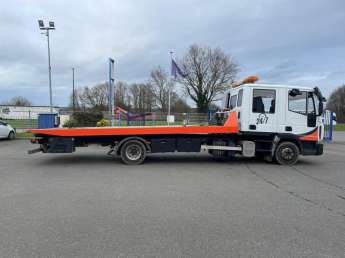 Camion porteur Iveco EUROCARGO 