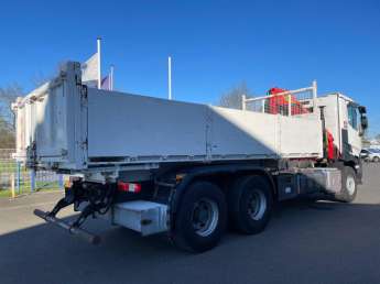 Camion porteur Renault C380 