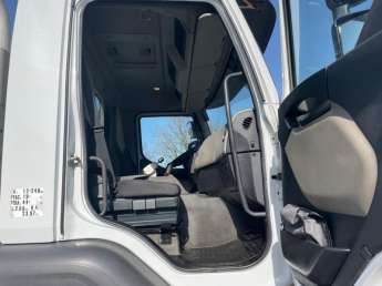 Camion porteur Renault KERAX 370 