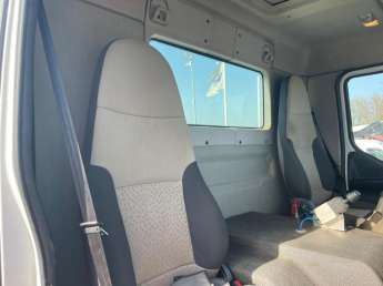 Camion porteur Renault KERAX 370 