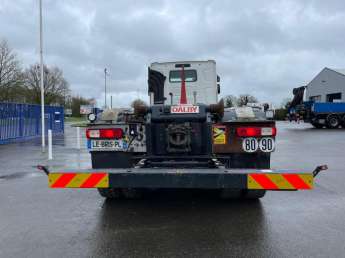 Camion porteur Renault C460 