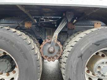 Camion porteur Renault C460 