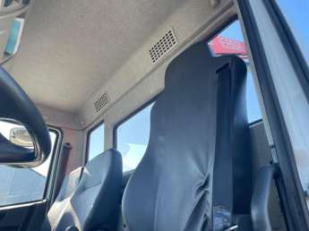 Camion porteur Iveco EUROCARGO 140E22 