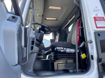 Camion porteur Renault CK440 