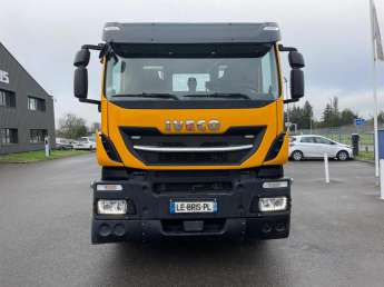 Camion porteur Iveco STRALIS 260S36 