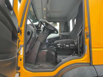 Camion porteur Iveco STRALIS 260S36 