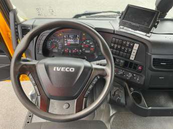 Camion porteur Iveco STRALIS 260S36 