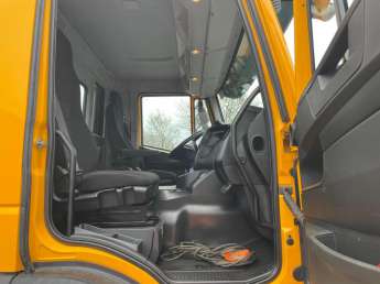 Camion porteur Iveco STRALIS 260S36 