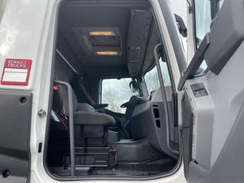 Camion porteur Renault T380 