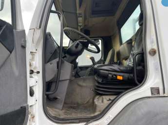 Camion porteur Renault KERAX 340 