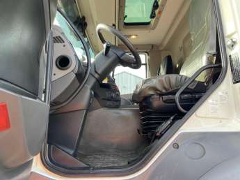 Camion porteur DAF CF 85.450 