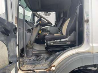 Camion porteur Mercedes ATGEO 13.18 