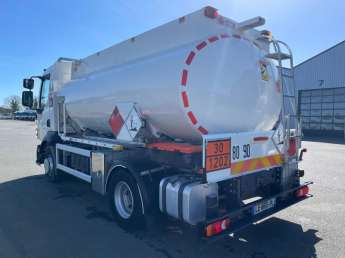 Camion porteur Renault D210 