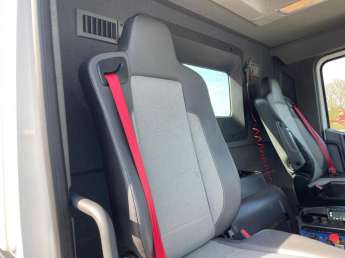 Camion porteur Renault k380 