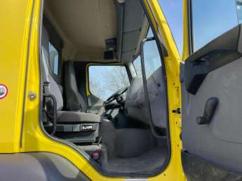 Camion porteur Renault MIDLUM 220.14 