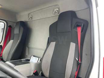 Camion porteur Renault D280.16 