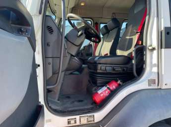 Camion porteur Renault D280 - NARROW 