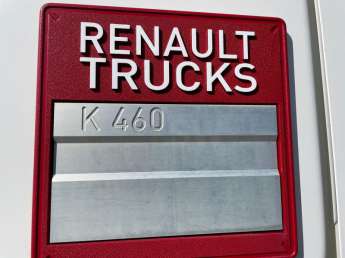Camion porteur Renault K-460 