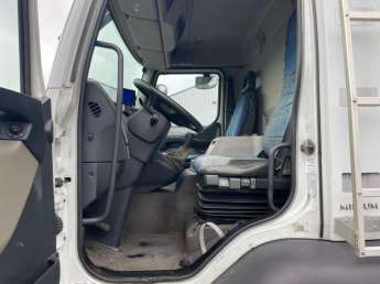 Camion porteur Renault MIDLUM 280.DXi 