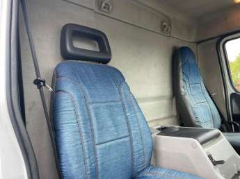 Camion porteur Renault MIDLUM 280.DXi 