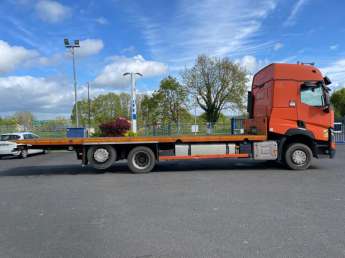 Camion porteur Renault T460 