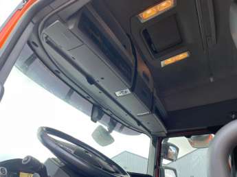 Camion porteur Renault T460 