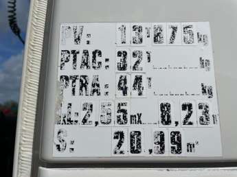 Camion porteur Volvo FMX 460 