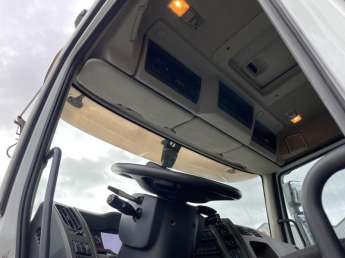 Camion porteur Renault PREMIUM 430 