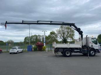 Camion porteur Renault D250 