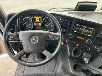 Camion porteur Mercedes ACTROS 25.40 