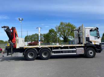 Camion porteur Renault C380 