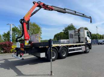 Camion porteur Renault C380 