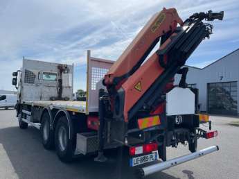 Camion porteur Renault C380 