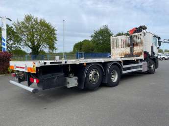 Camion porteur Renault C380 