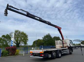Camion porteur Renault C380 