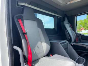 Camion porteur Renault C430 