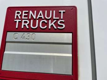 Camion porteur Renault C430 