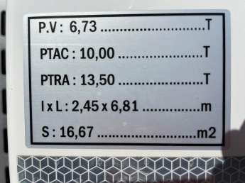 Camion porteur Renault D240 