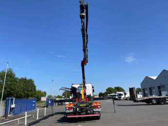 Camion porteur Renault C430 