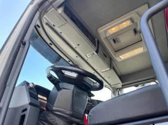 Camion porteur Renault C430 