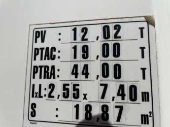 Camion porteur Renault C430 