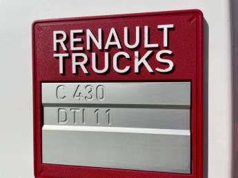 Camion porteur Renault C430 