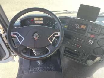 Camion porteur Renault C380 