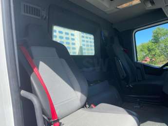 Camion porteur Renault C380 