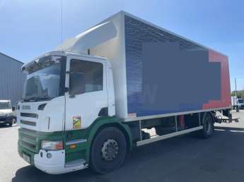 Camion porteur Scania P230 